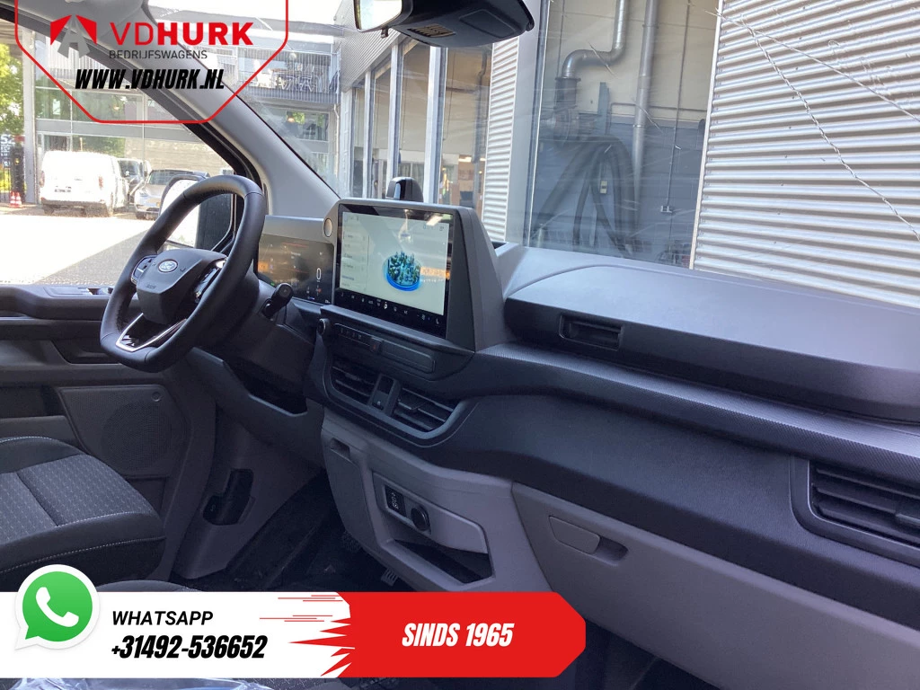 Hoofdafbeelding Ford E-Transit Custom