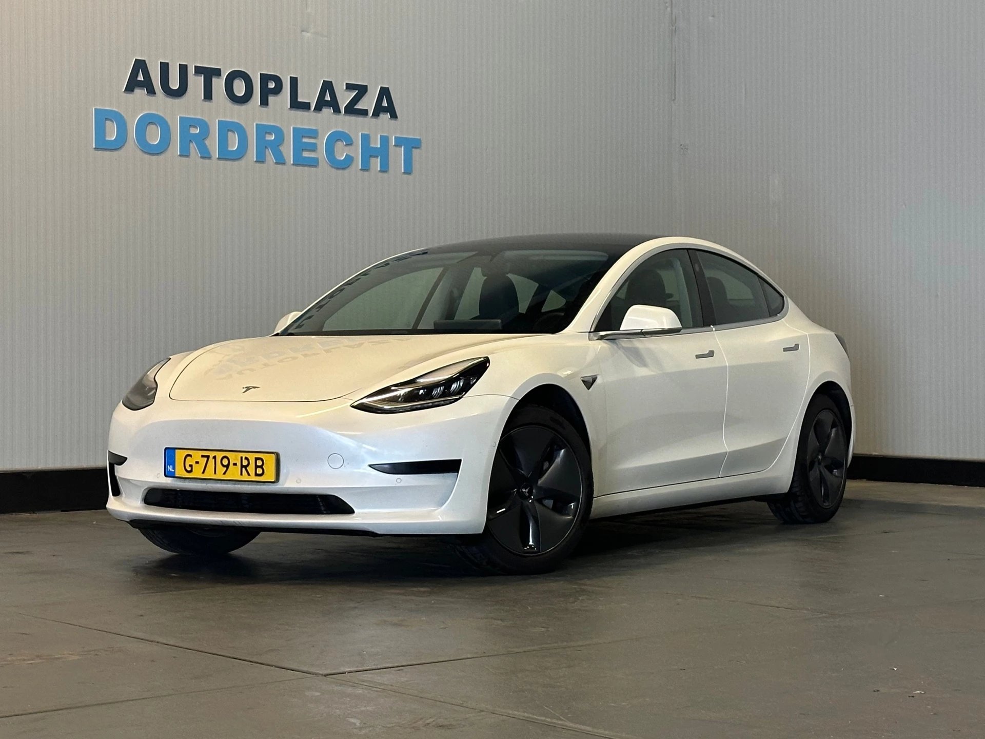 Hoofdafbeelding Tesla Model 3