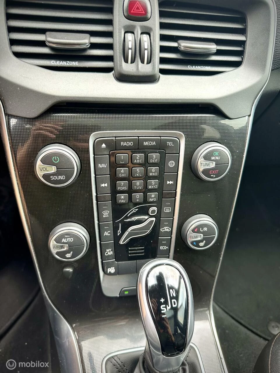 Hoofdafbeelding Volvo V40