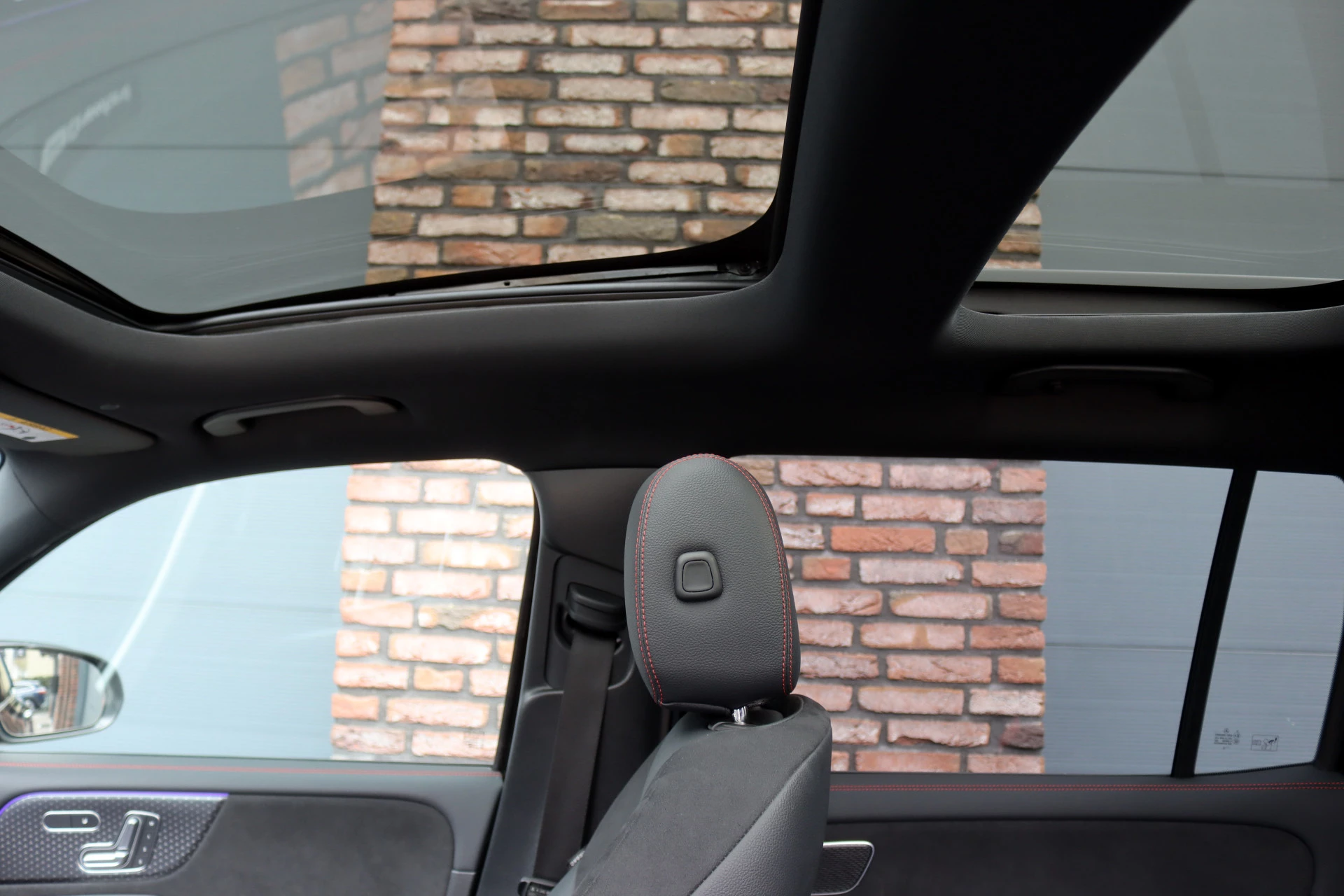 Hoofdafbeelding Mercedes-Benz EQB