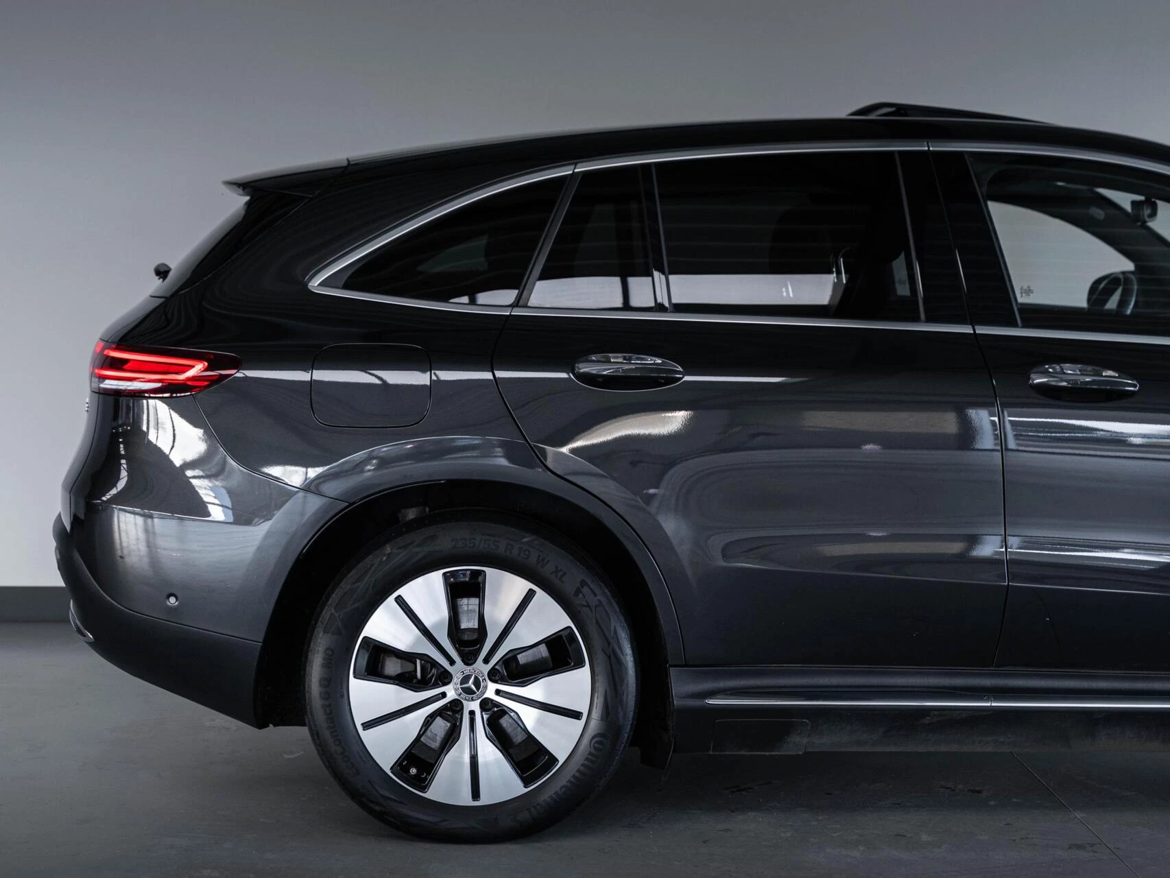 Hoofdafbeelding Mercedes-Benz EQC