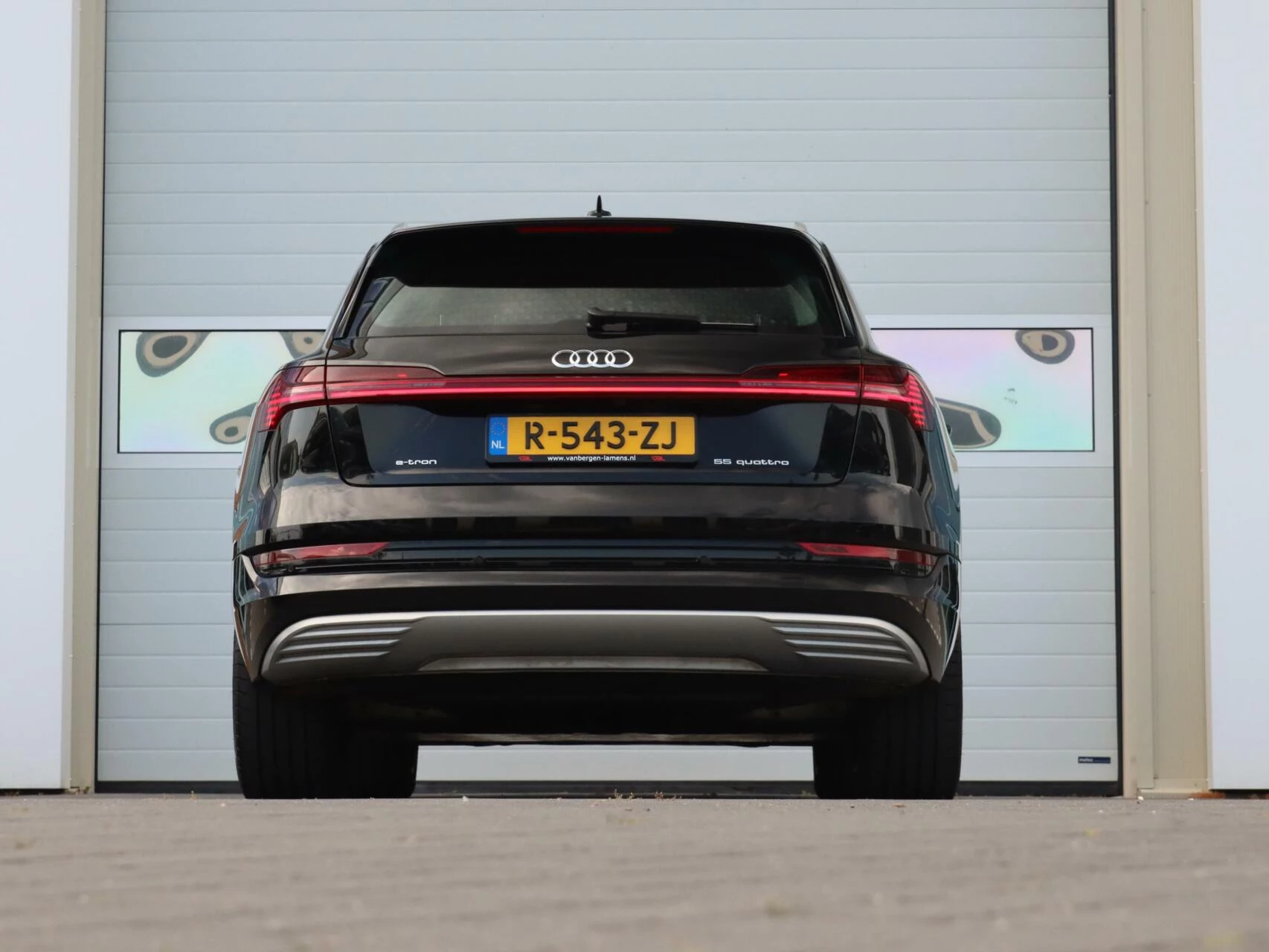 Hoofdafbeelding Audi e-tron