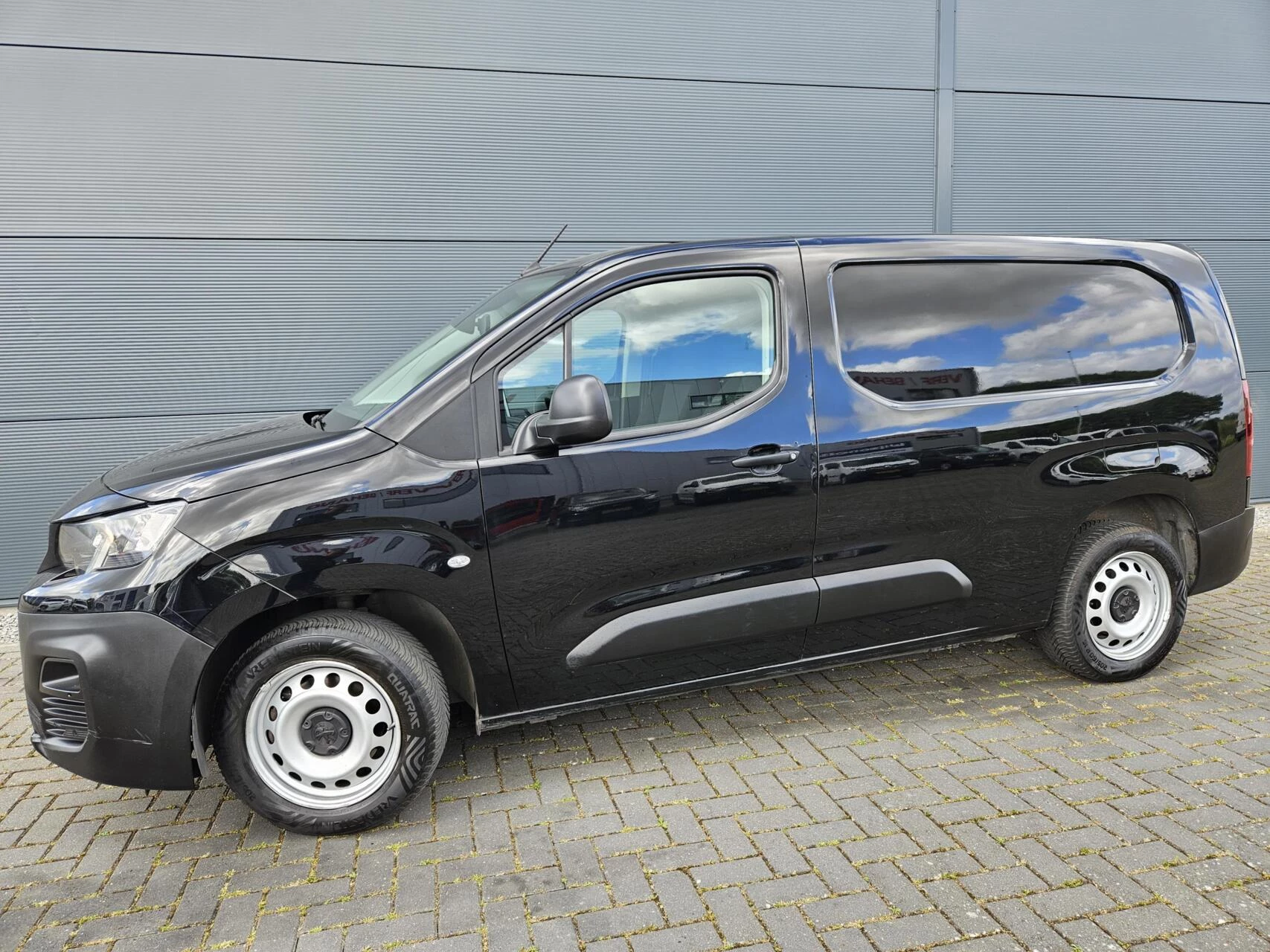 Hoofdafbeelding Peugeot Partner