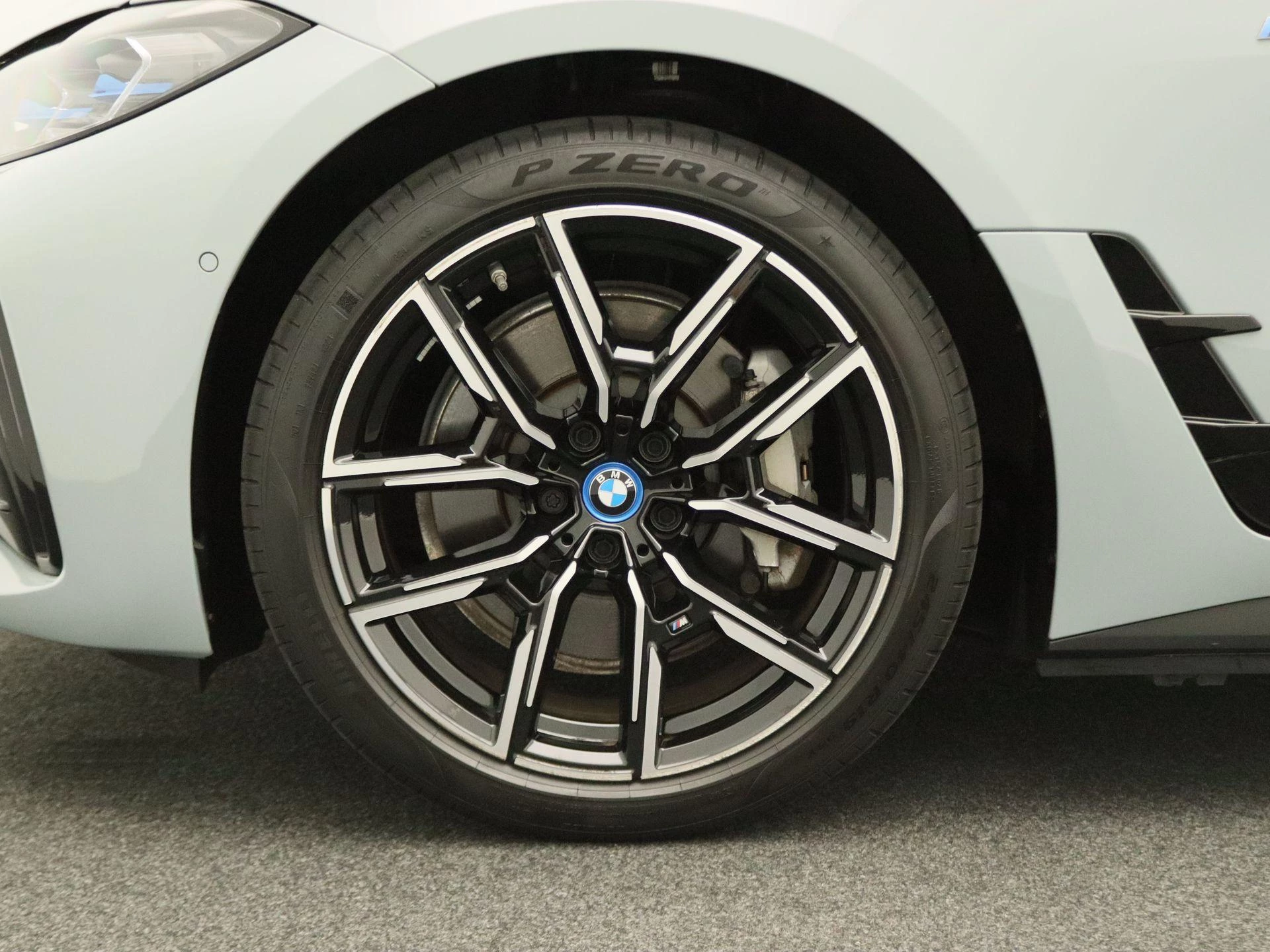 Hoofdafbeelding BMW i4