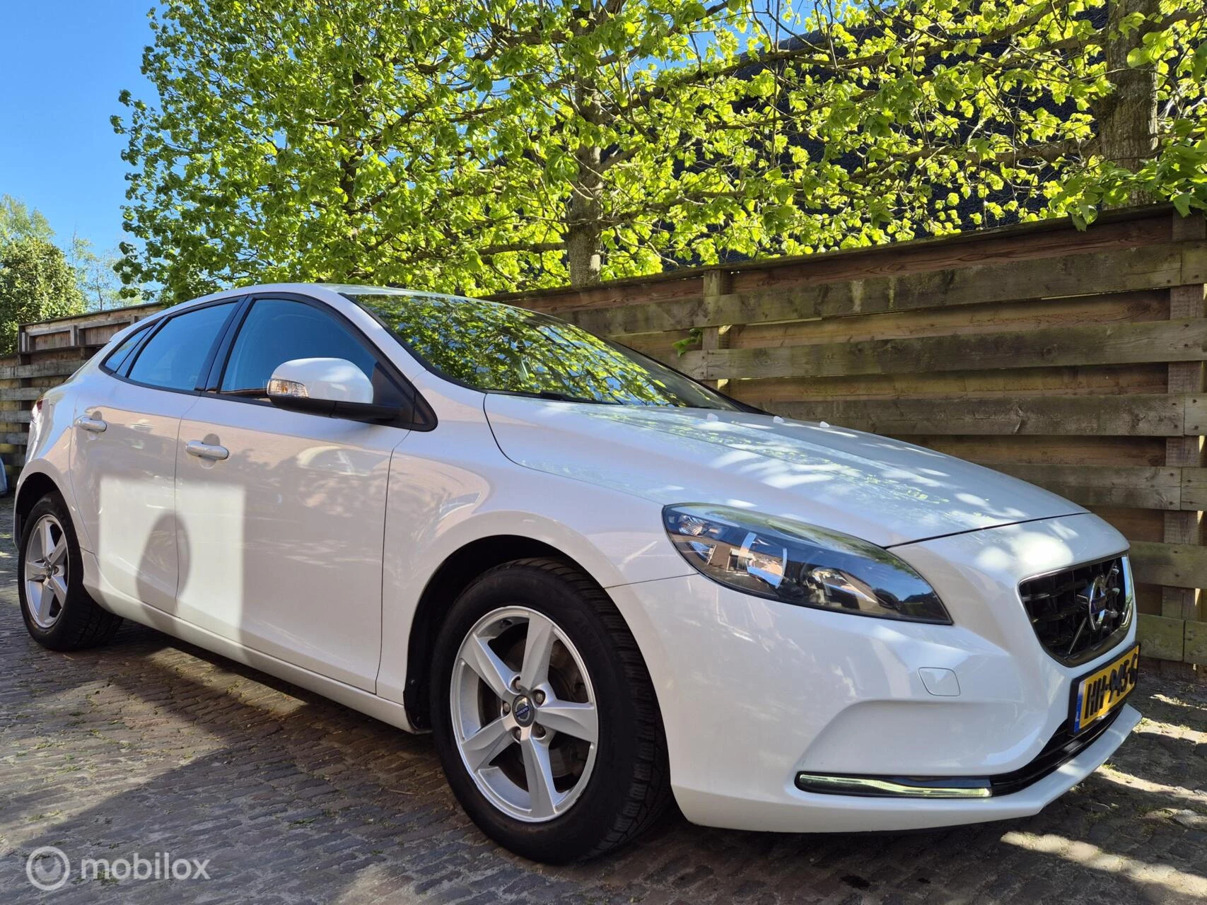 Hoofdafbeelding Volvo V40