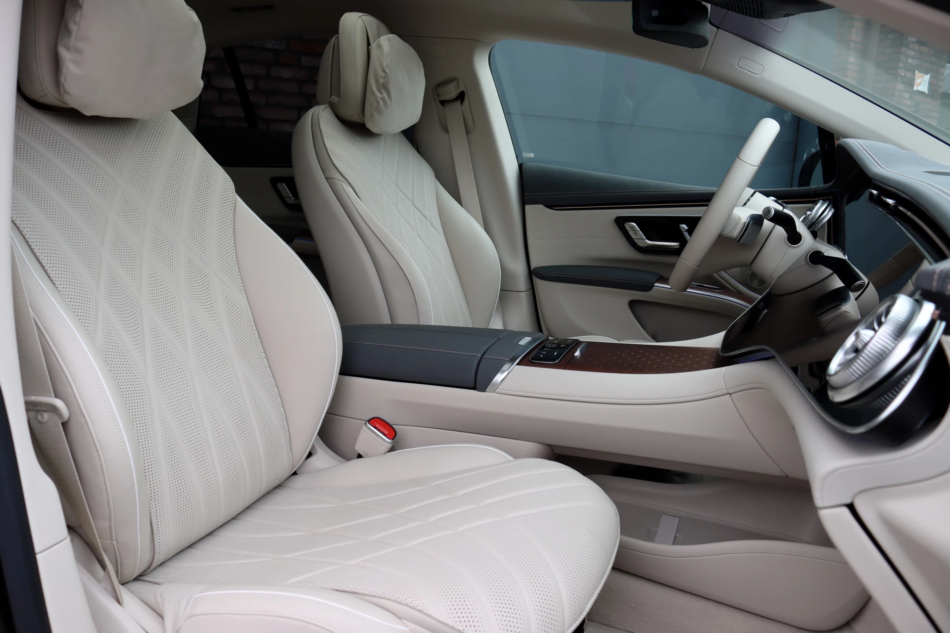 Hoofdafbeelding Mercedes-Benz EQS