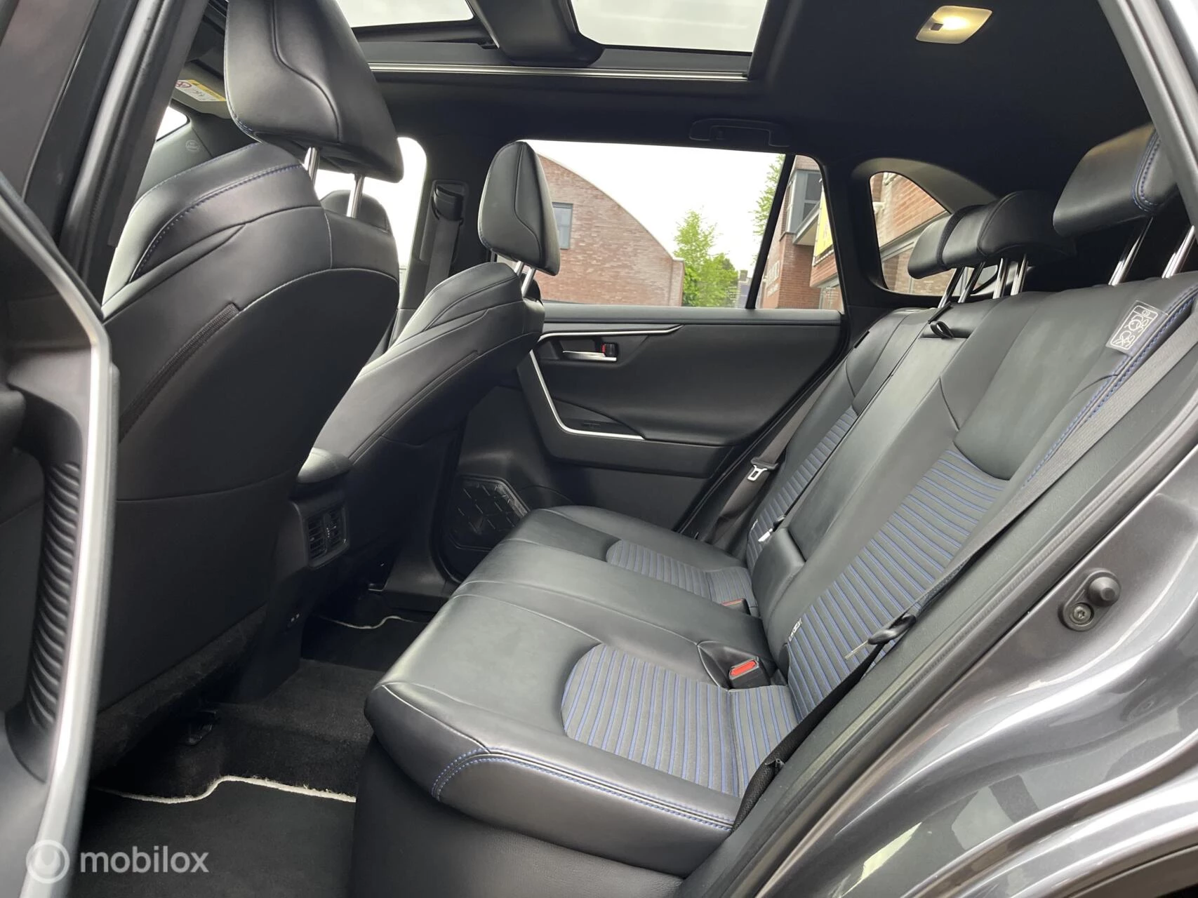 Hoofdafbeelding Toyota RAV4