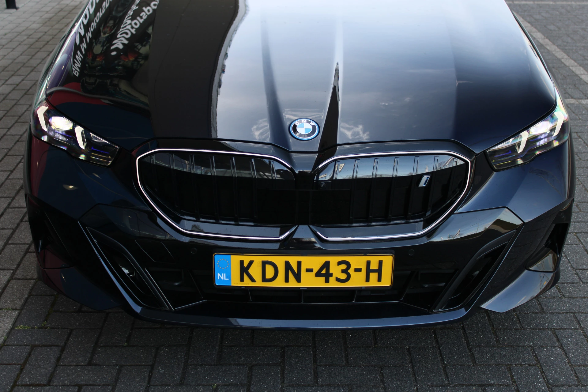 Hoofdafbeelding BMW i5
