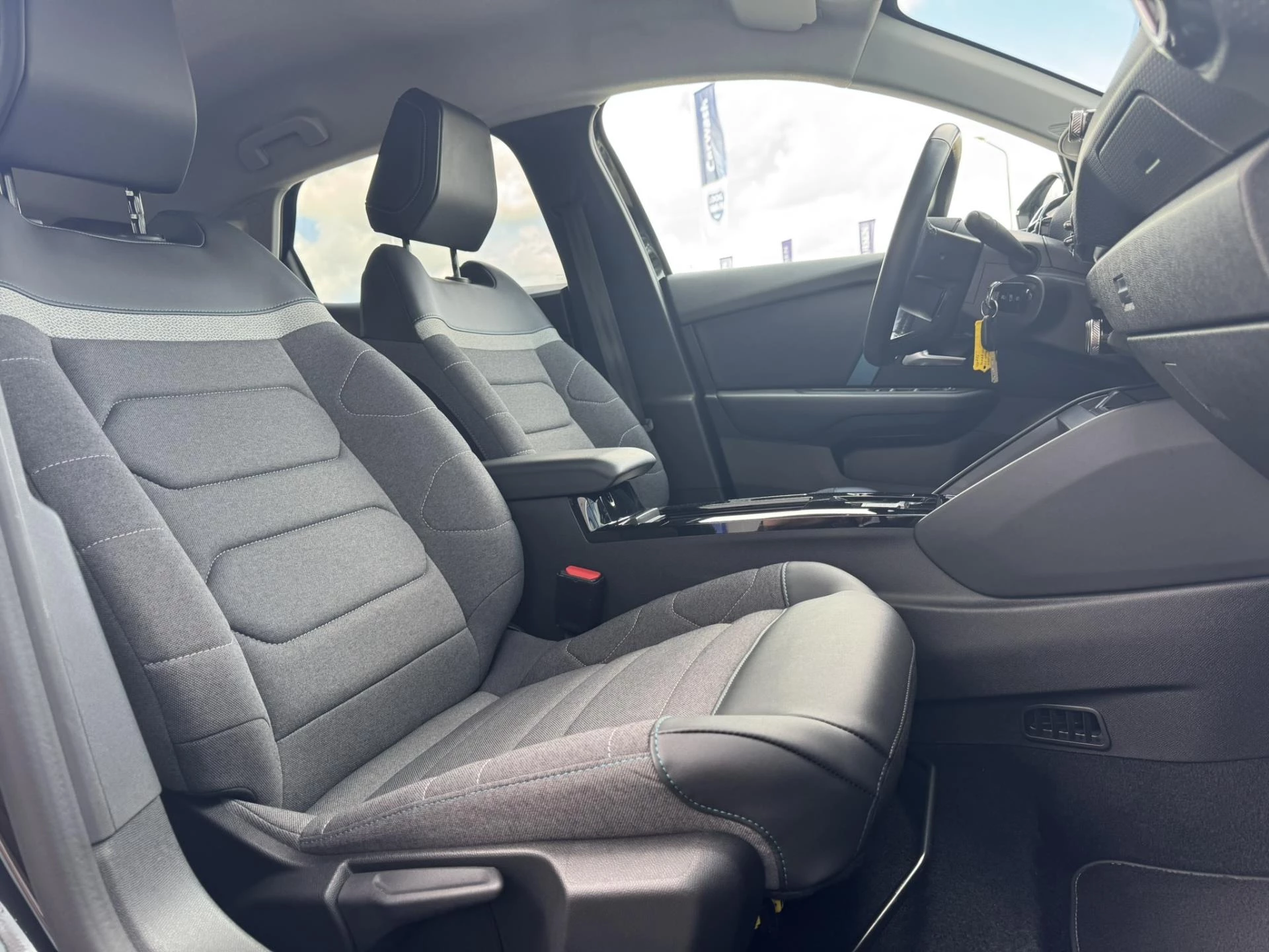 Hoofdafbeelding Citroën ë-C4