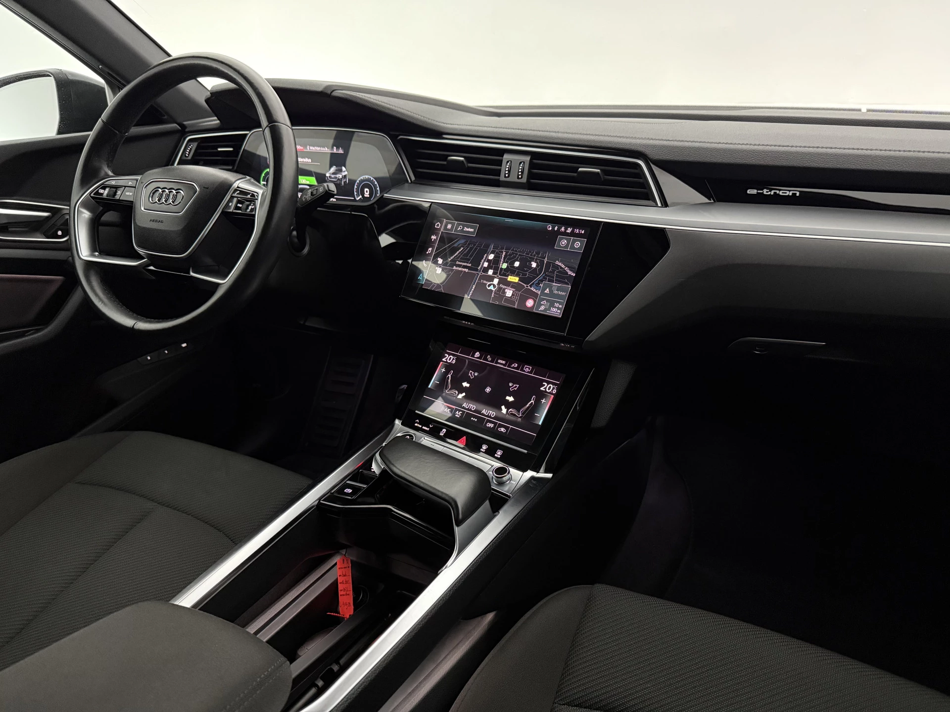 Hoofdafbeelding Audi e-tron