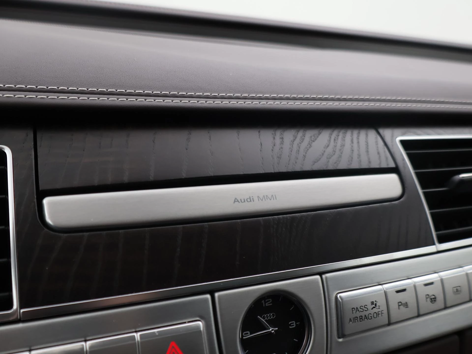 Hoofdafbeelding Audi A8