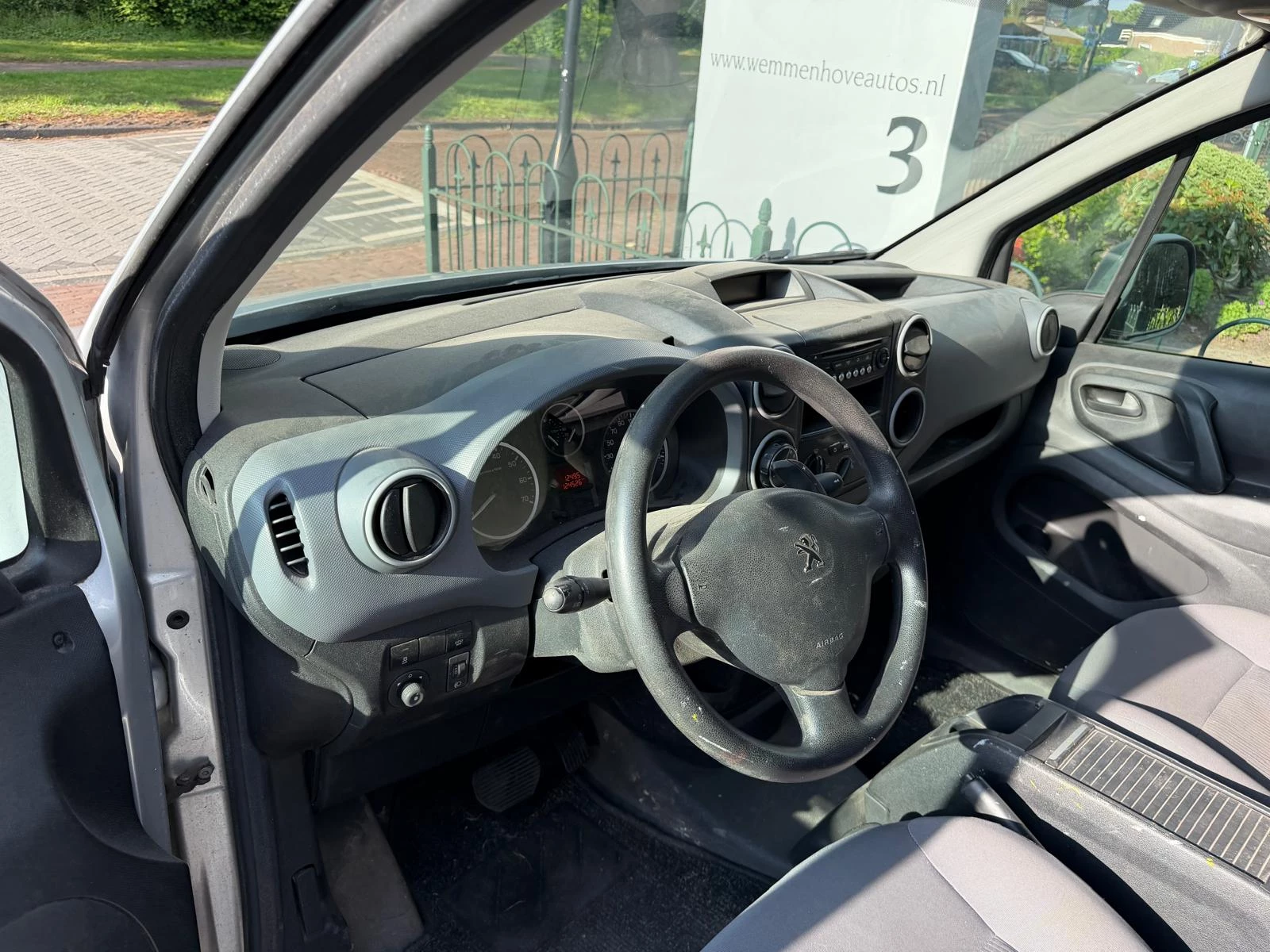 Hoofdafbeelding Peugeot Partner