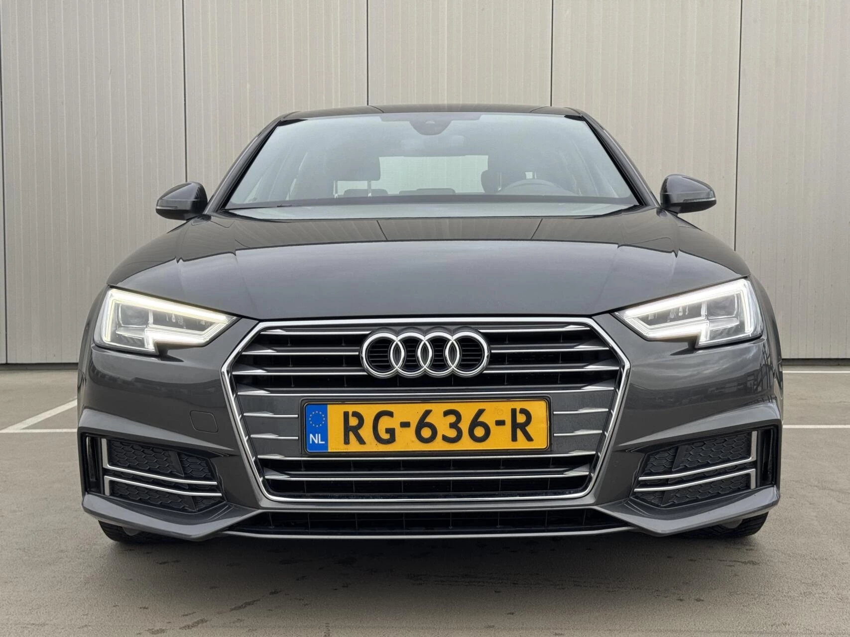 Hoofdafbeelding Audi A4