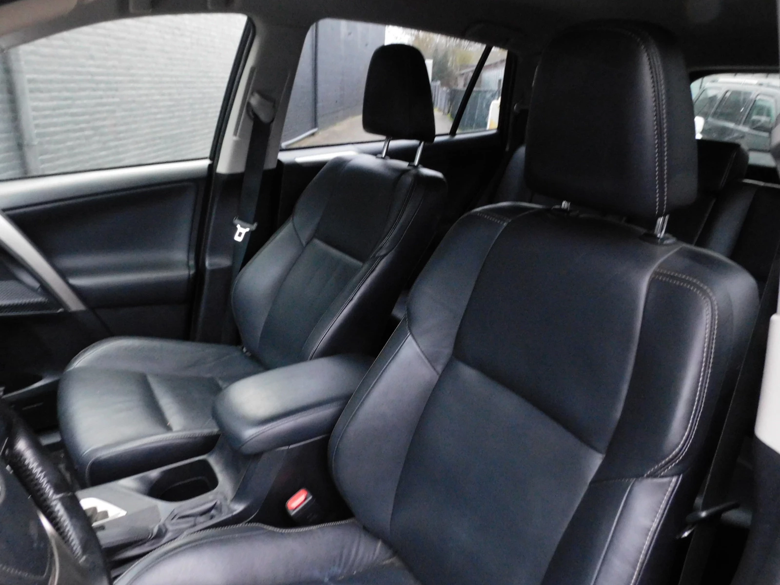 Hoofdafbeelding Toyota RAV4