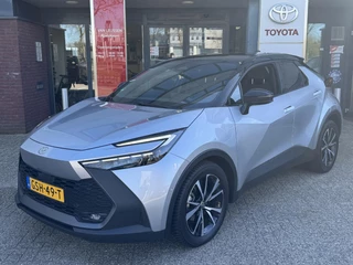 Toyota C-HR 1.8 HYBRID 140 FIRST-EDITION BI-TONE 360° CAMERA EL-ACHTERKLEP KEYLESS PARK-SENSOREN 18'' LM-VELGEN BLIND SPOT LED APPLE/ANDROI CLIMA NAVI CAMERA NL-AUTO