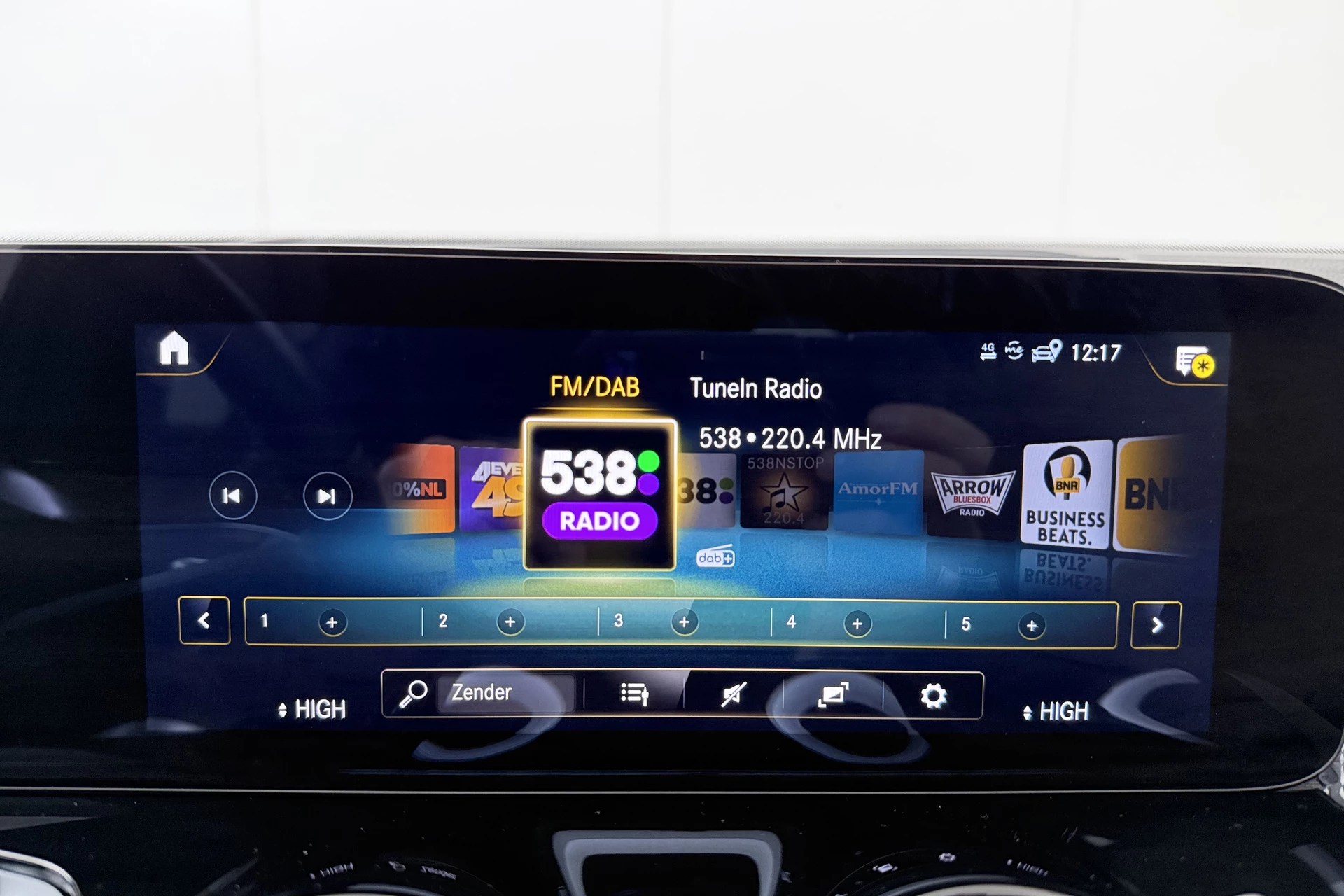 Hoofdafbeelding Mercedes-Benz EQB