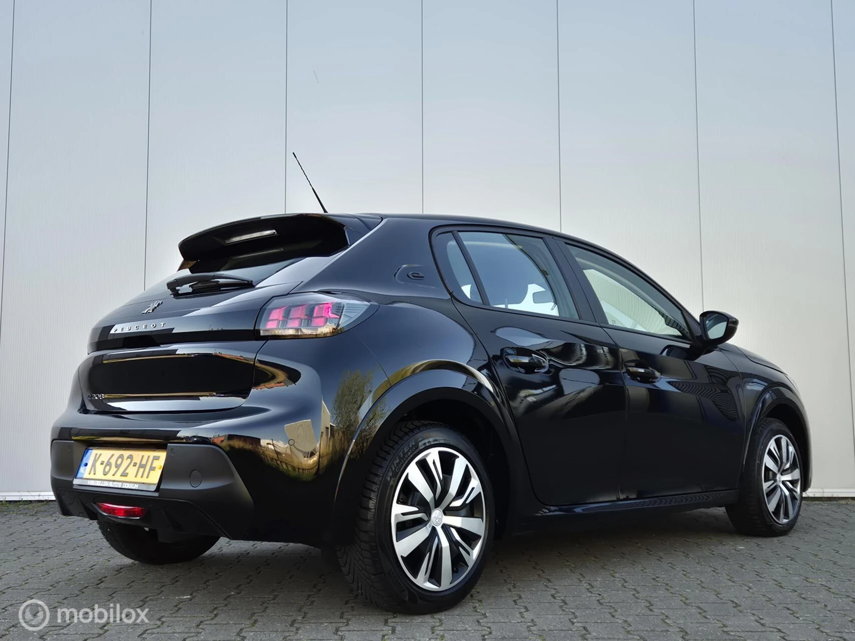 Hoofdafbeelding Peugeot e-208