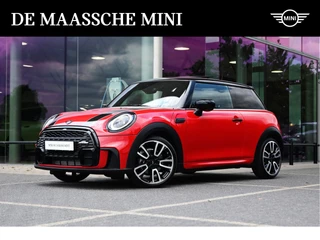MINI Cooper Hatchback JCW Automaat / Panoramadak / Sportstoelen / Adaptief onderstel / Multifunctioneel stuurwiel /  LED / Cruise Control / Navigatie