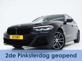 BMW 5 Serie Touring 530e M Sport Shadow Line | Panoramadak | Trekhaak | Keyless | Sportstuur | Sfeerlicht | Camera | LED | Carplay