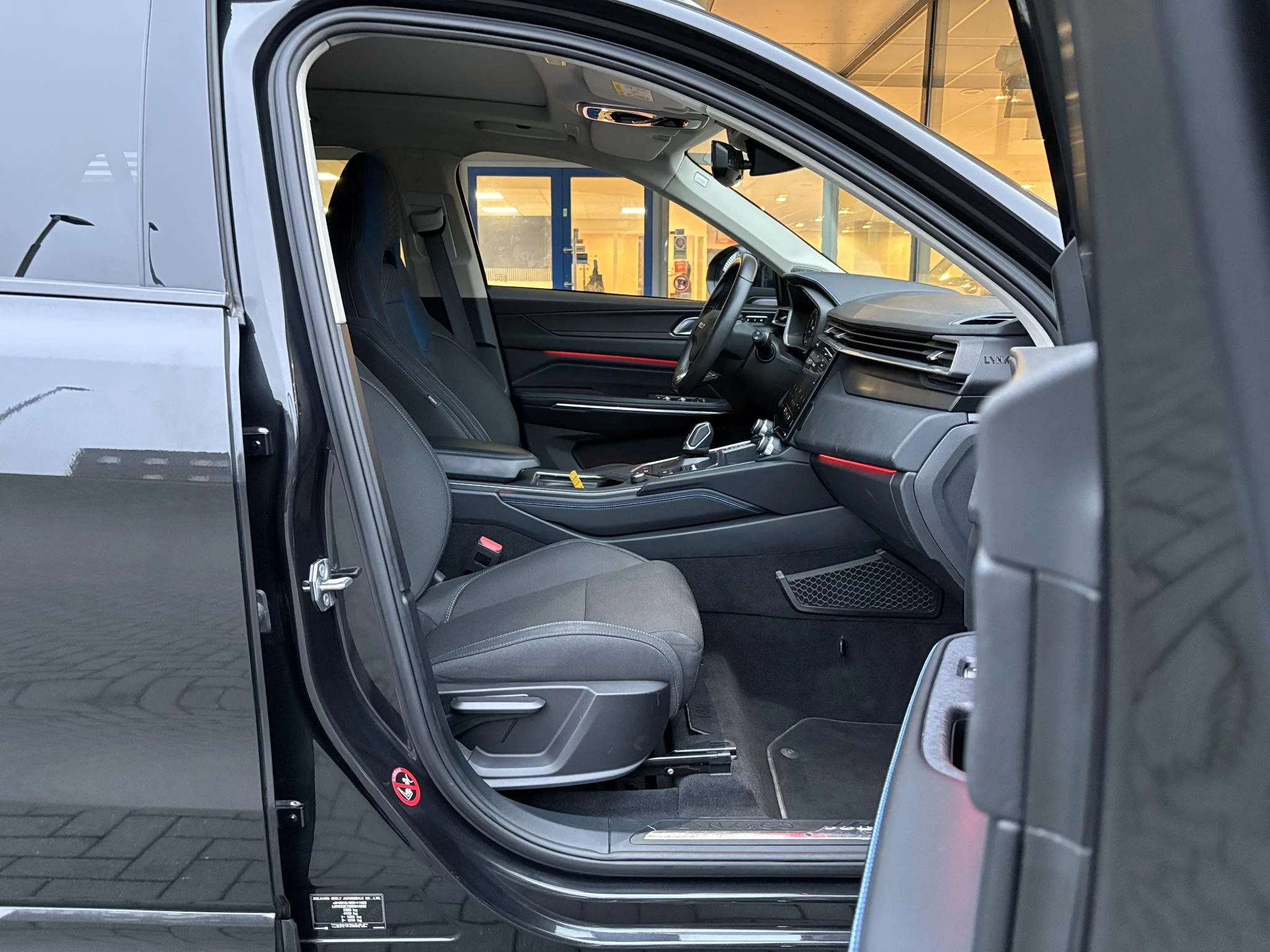 Hoofdafbeelding Lynk & Co 01