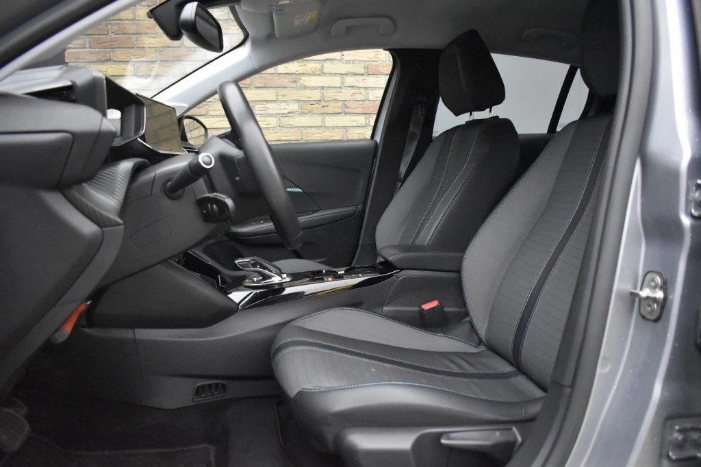 Hoofdafbeelding Peugeot e-208