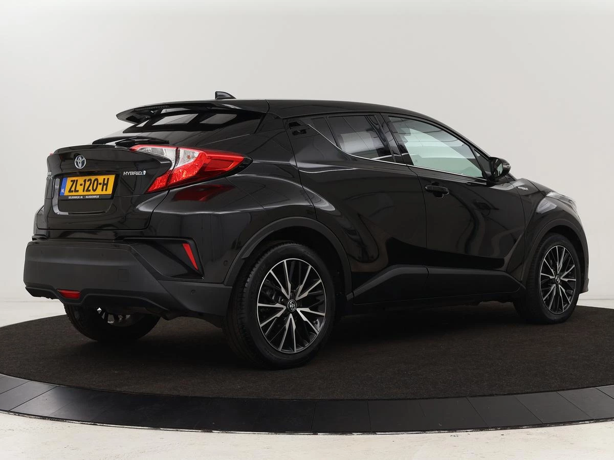 Hoofdafbeelding Toyota C-HR