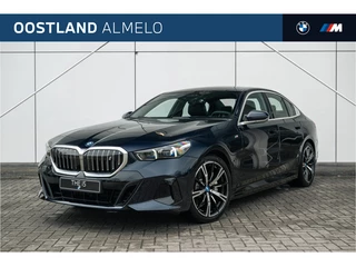 BMW i5 eDrive40 M Sport / Panoramadak / Trekhaak / Parking Assistant Professional / Adaptieve LED / Parking Assistant Professional