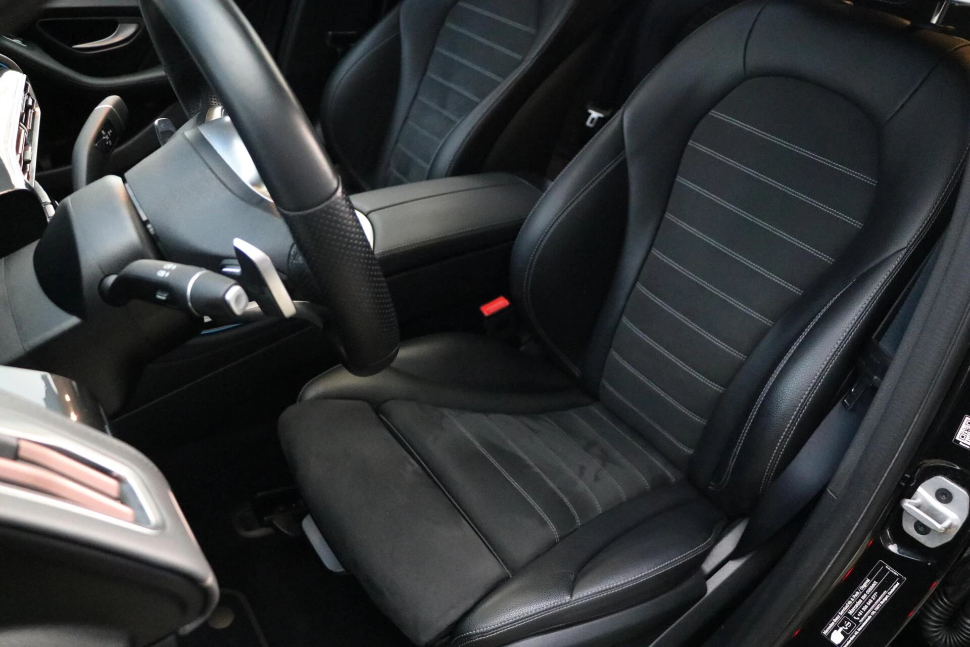 Hoofdafbeelding Mercedes-Benz EQC