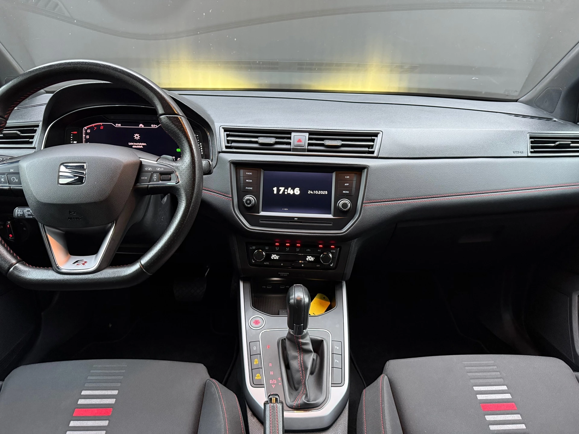 Hoofdafbeelding SEAT Arona