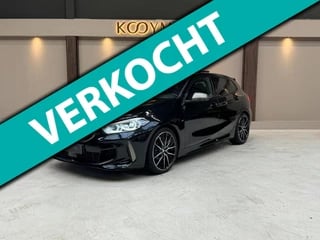 BMW 1-serie M135i KEYLESS|BLINDSPOT|CAMERA|H&K|SFEER|CARPLAY|FULL OPTION