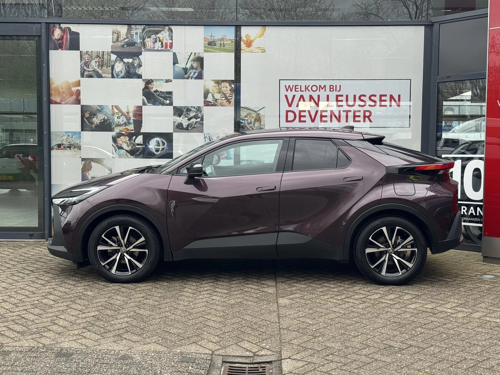 Hoofdafbeelding Toyota C-HR