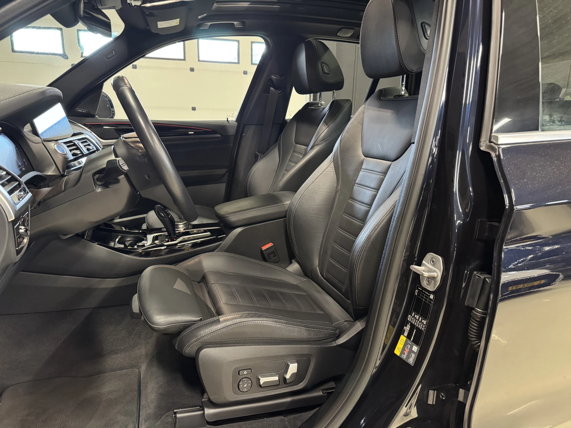 Hoofdafbeelding BMW iX3