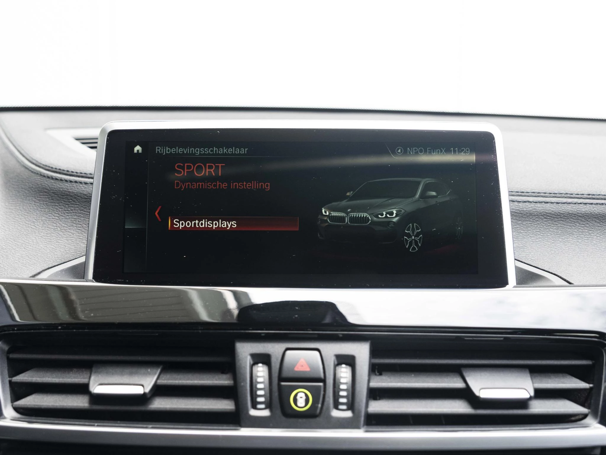 Hoofdafbeelding BMW X2