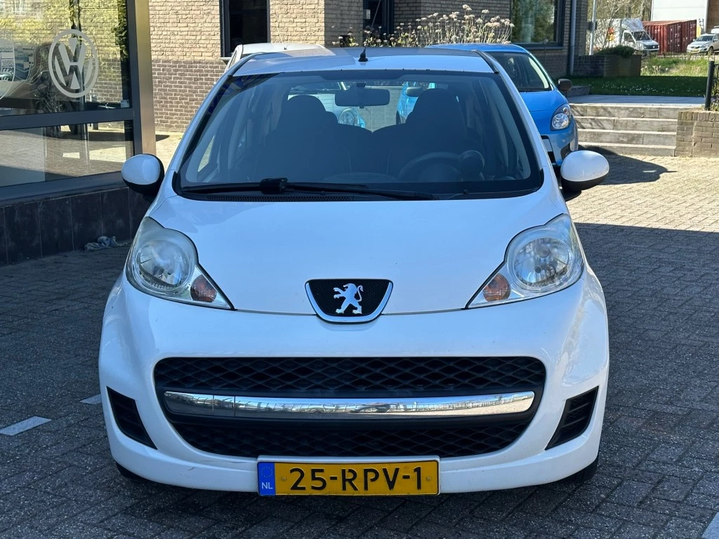 Hoofdafbeelding Peugeot 107