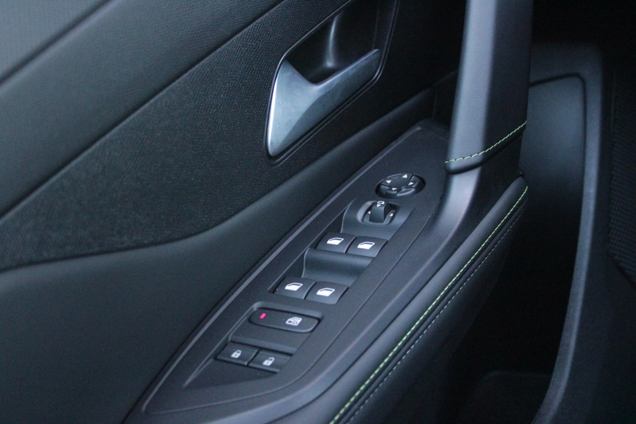 Hoofdafbeelding Peugeot 408