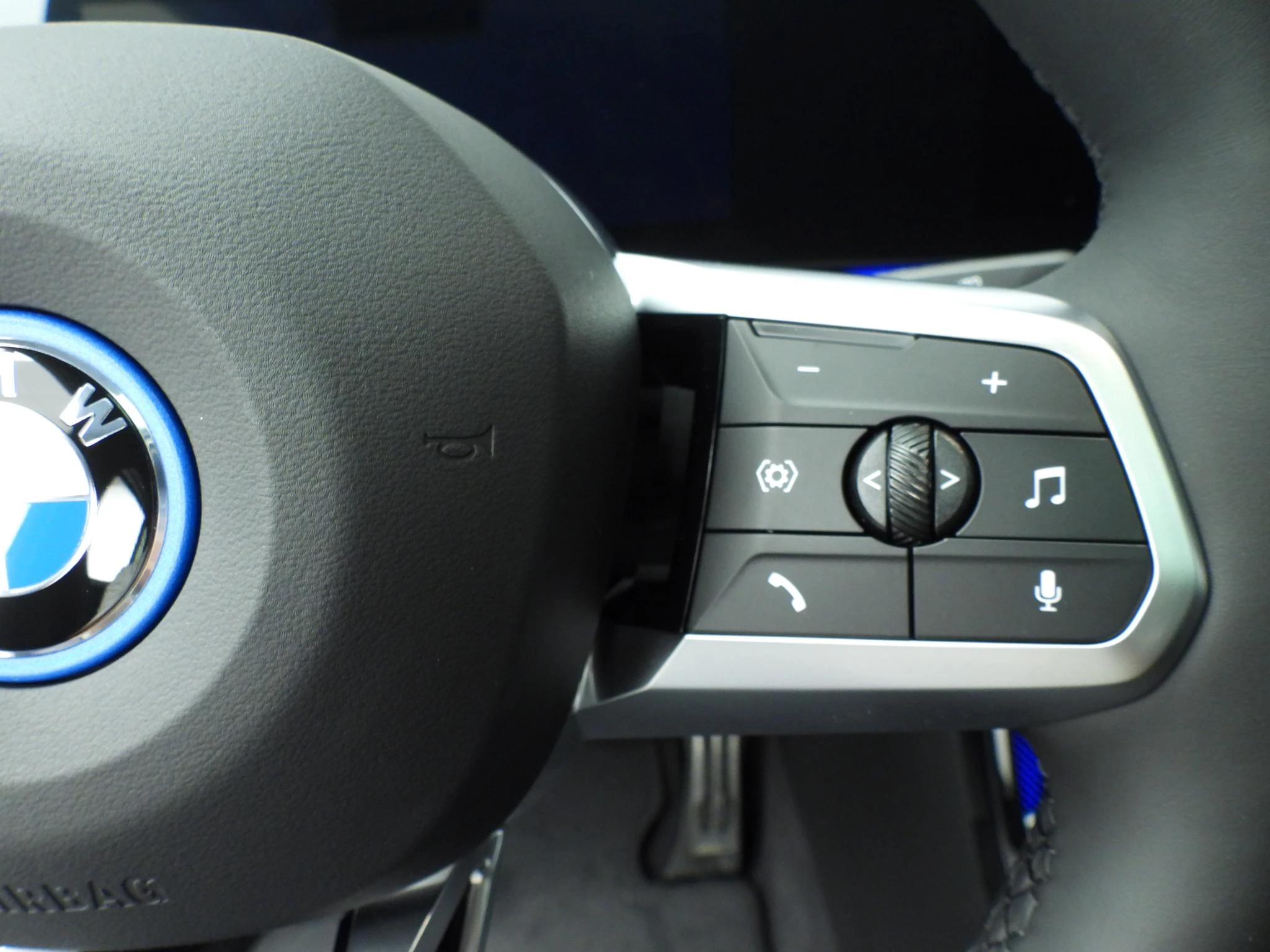 Hoofdafbeelding BMW iX2