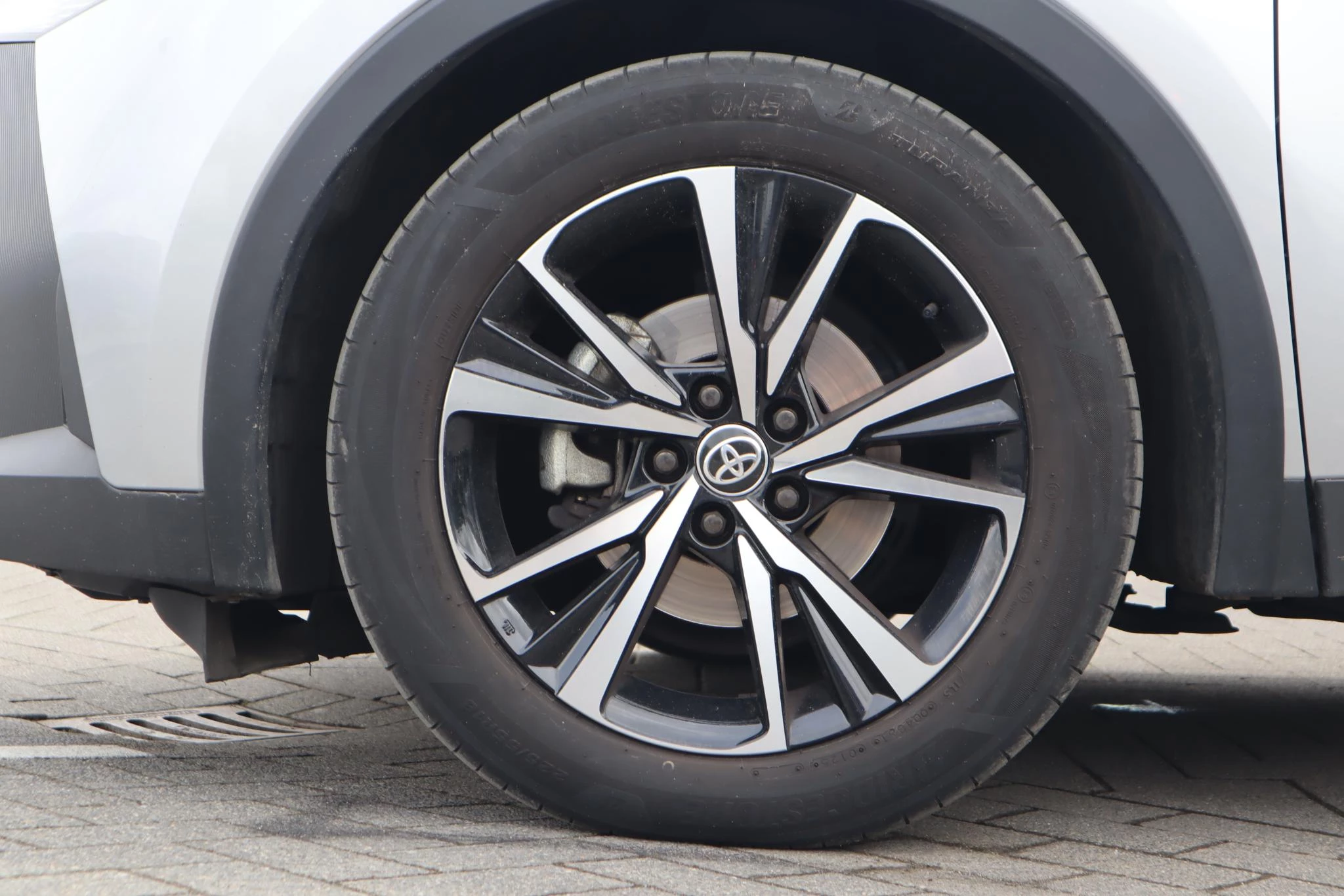 Hoofdafbeelding Toyota C-HR