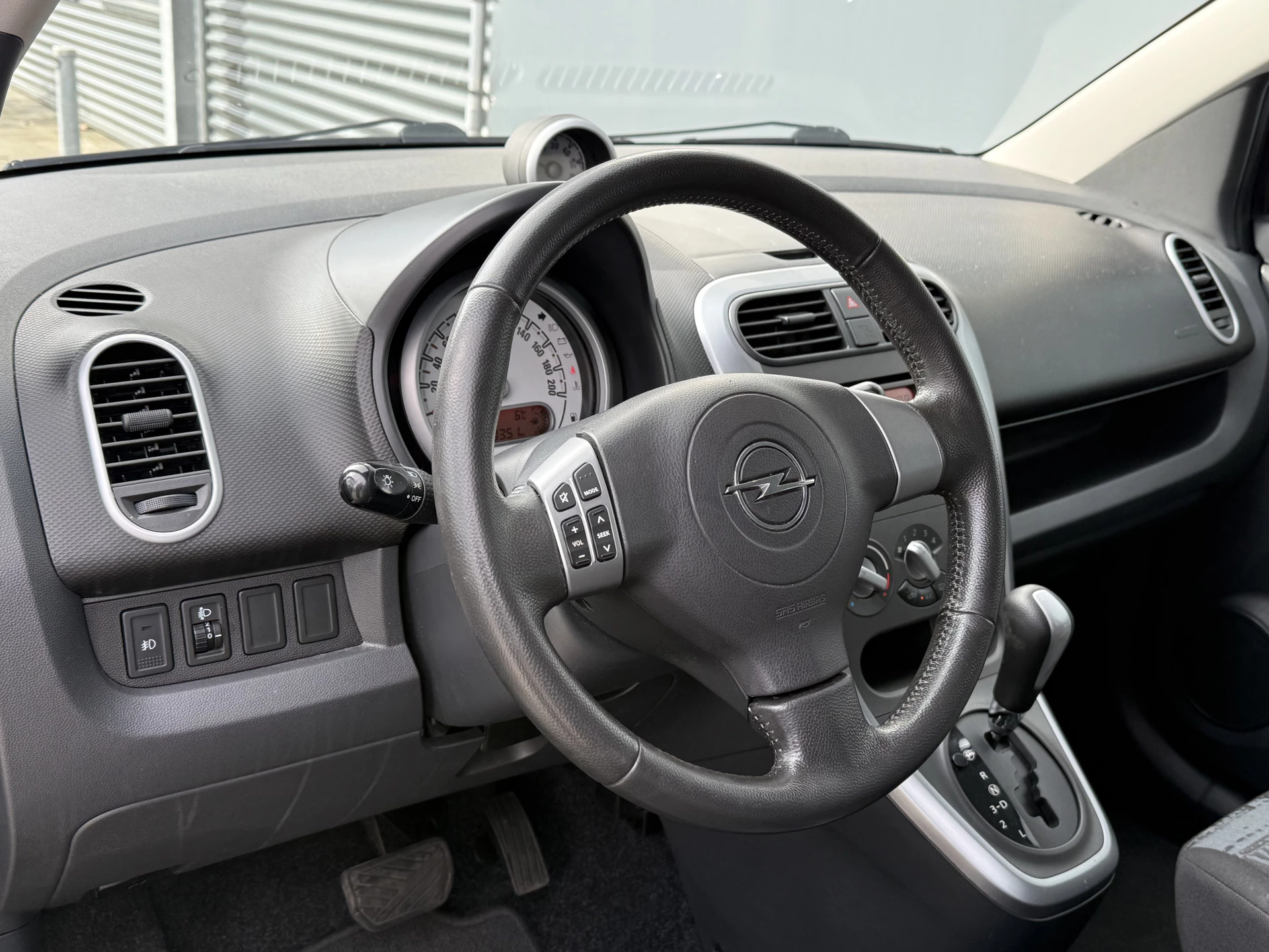 Hoofdafbeelding Opel Agila