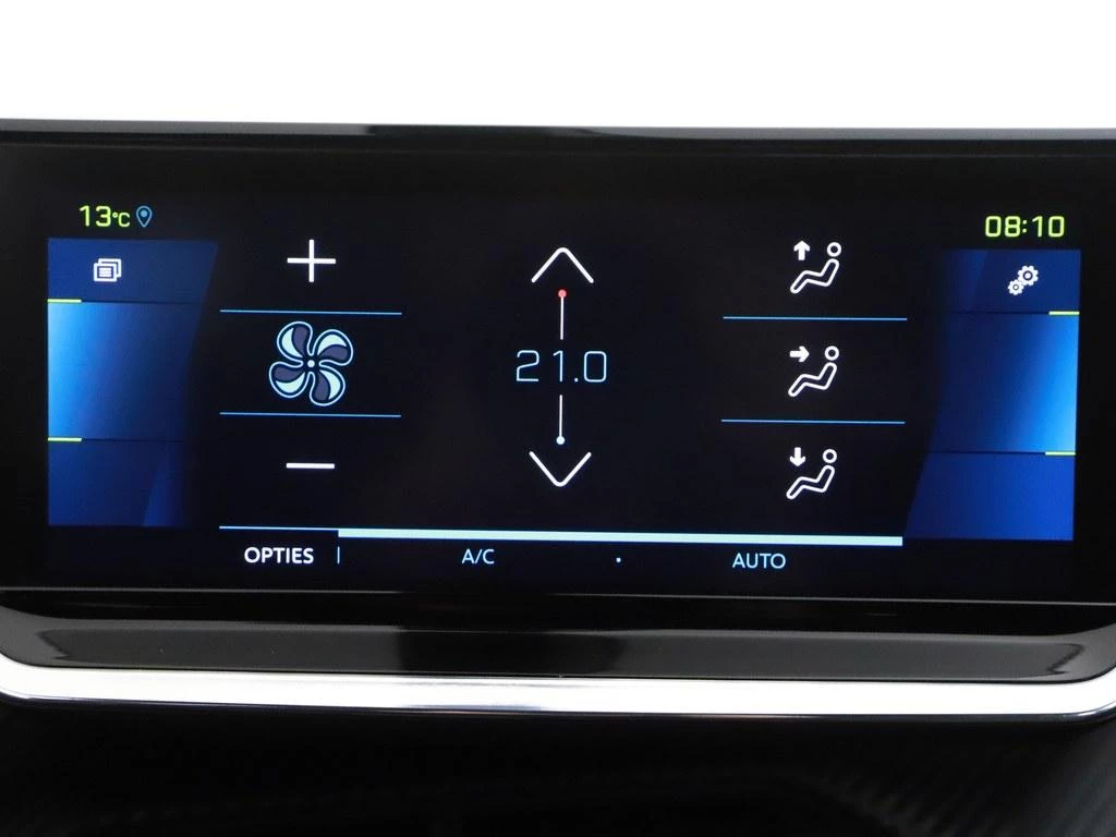 Hoofdafbeelding Peugeot e-2008