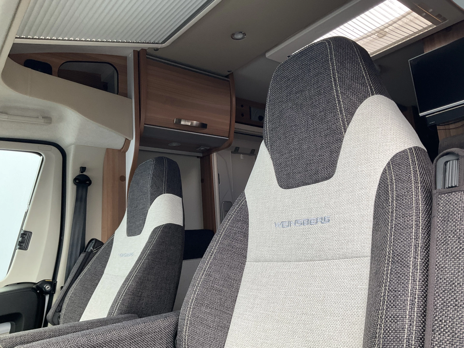 Hoofdafbeelding Weinsberg R57