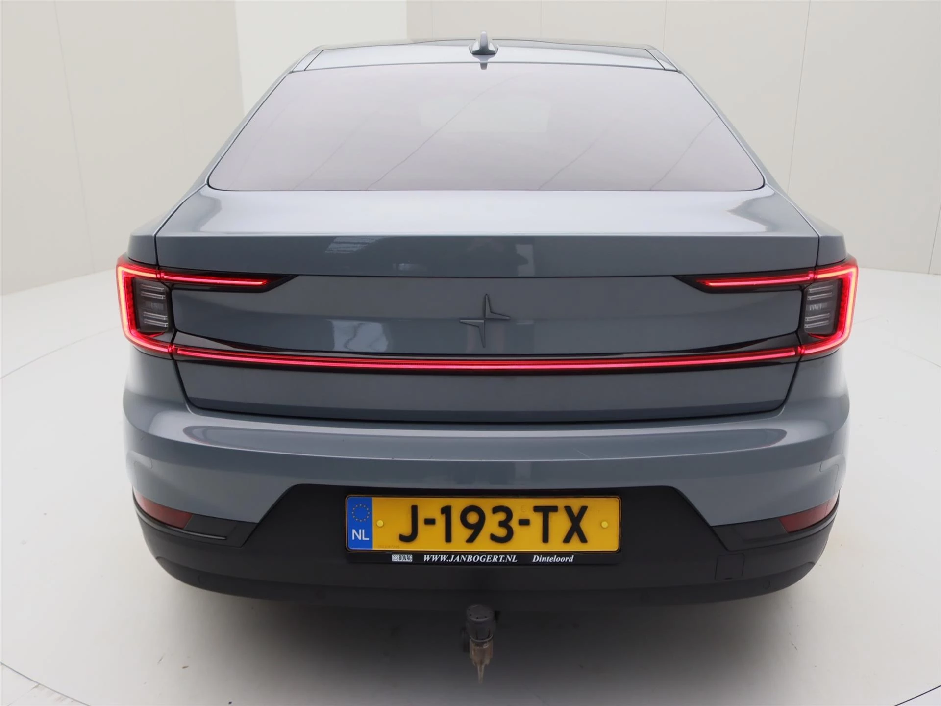 Hoofdafbeelding Polestar 2