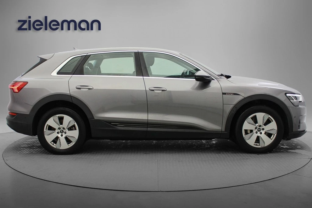 Hoofdafbeelding Audi e-tron