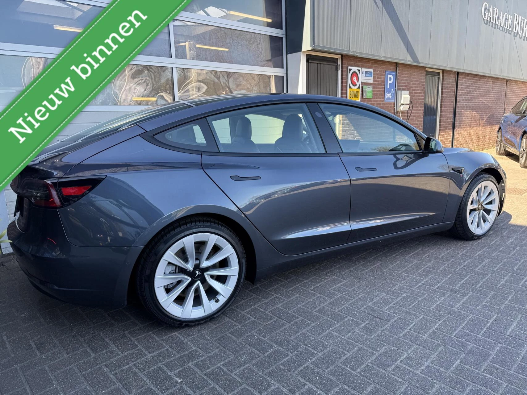 Hoofdafbeelding Tesla Model 3