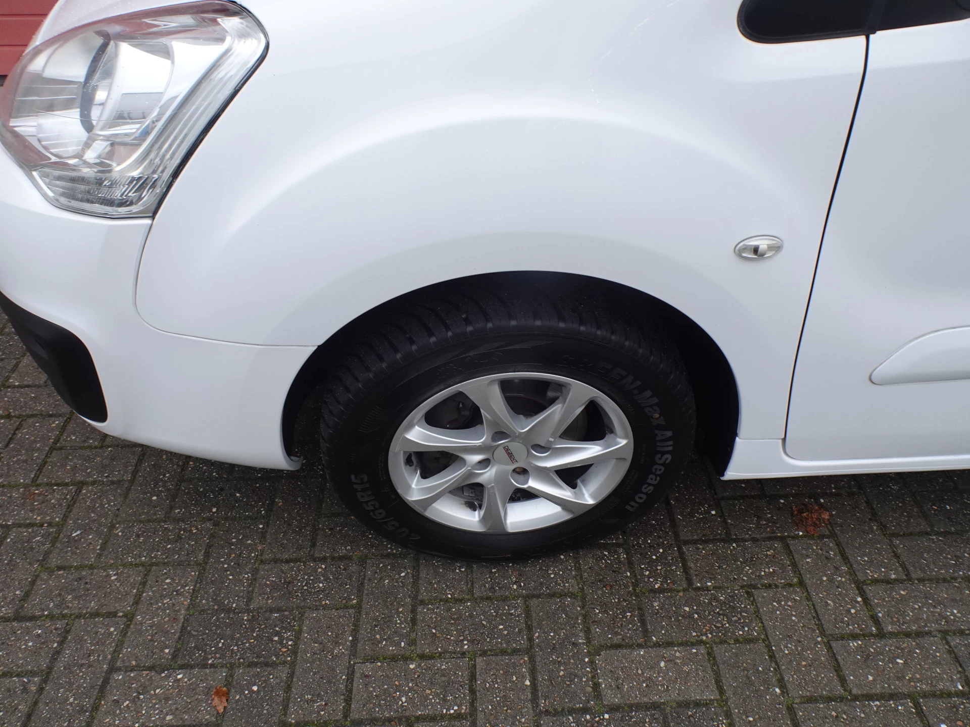 Hoofdafbeelding Peugeot Partner