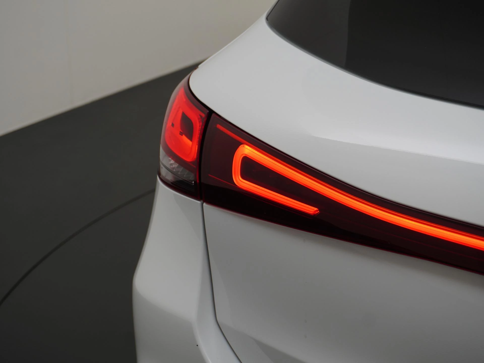 Hoofdafbeelding Mercedes-Benz EQA