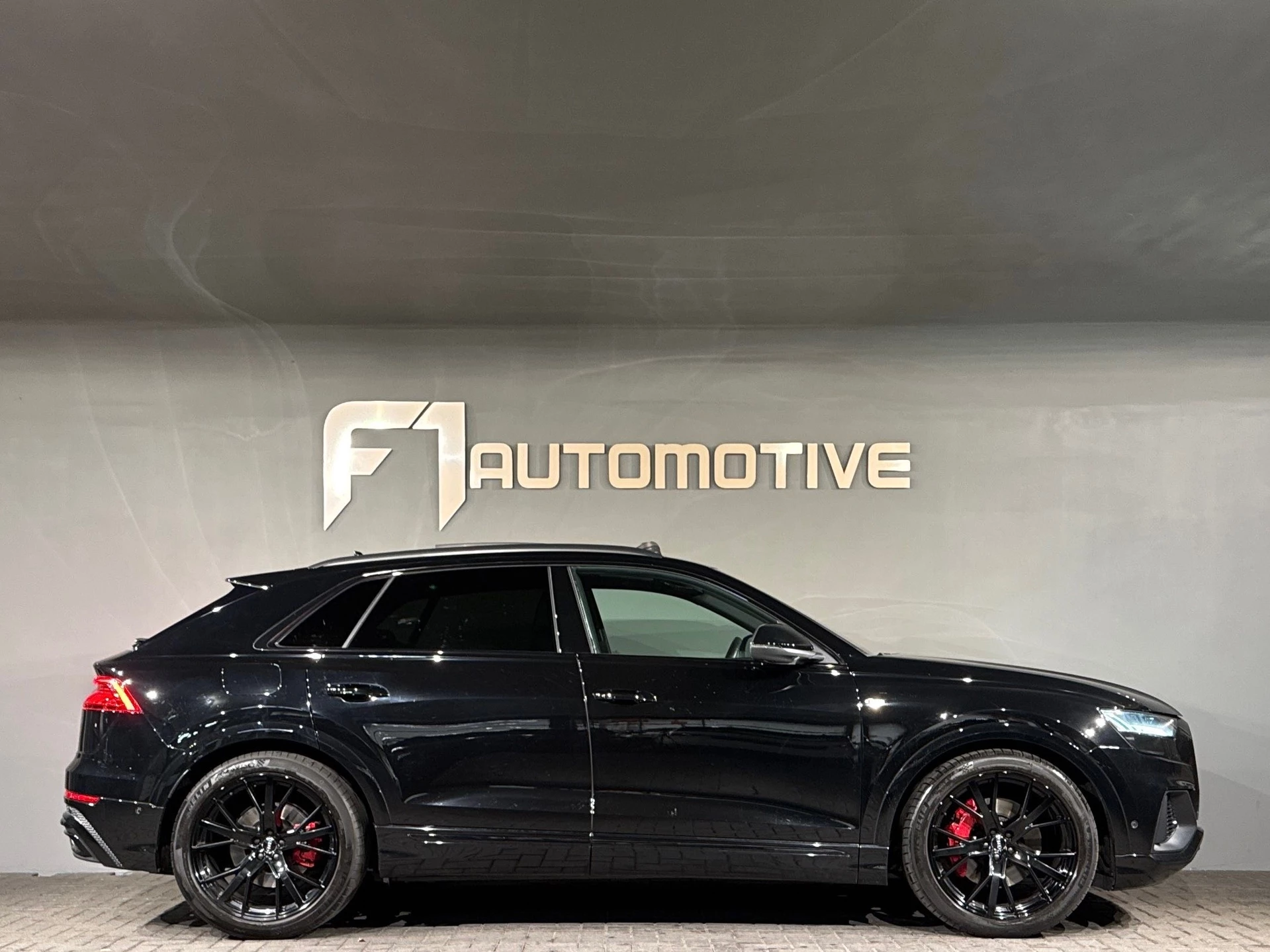 Hoofdafbeelding Audi Q8