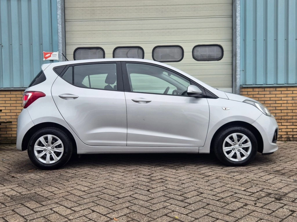 Hoofdafbeelding Hyundai i10