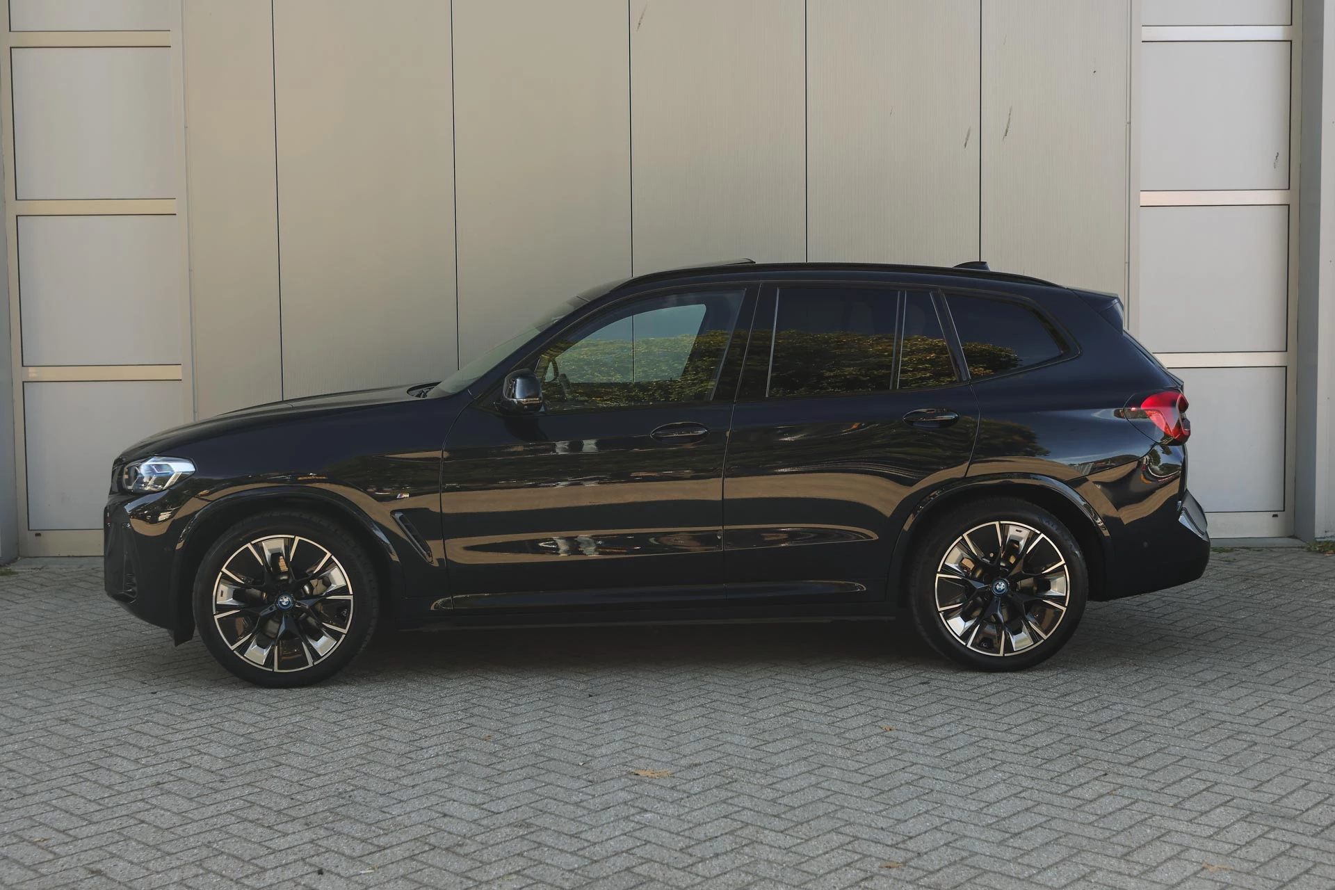 Hoofdafbeelding BMW iX3