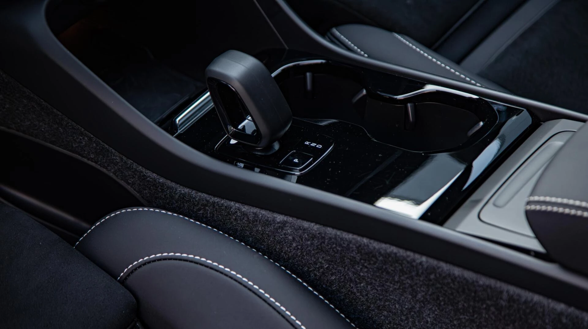 Hoofdafbeelding Volvo EX40