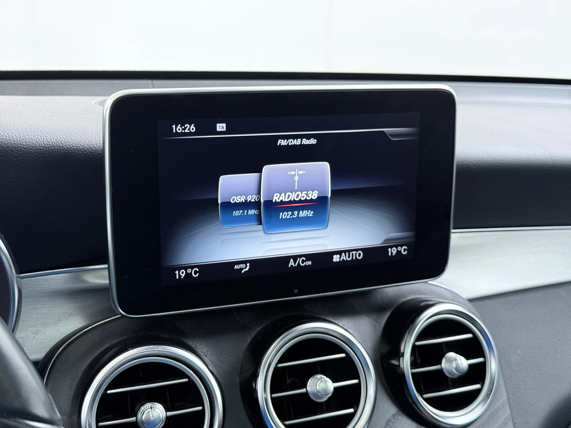 Hoofdafbeelding Mercedes-Benz GLC